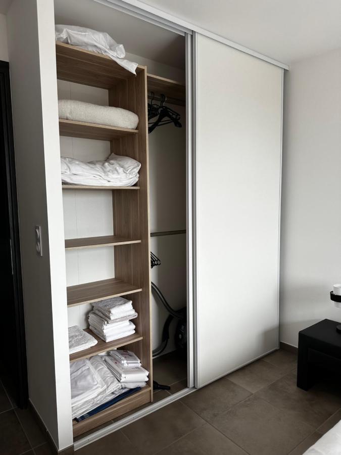 Apartment T2 Climatise A Porticcio, 100m De La Wifi Fibre Porticcio (Corsica)